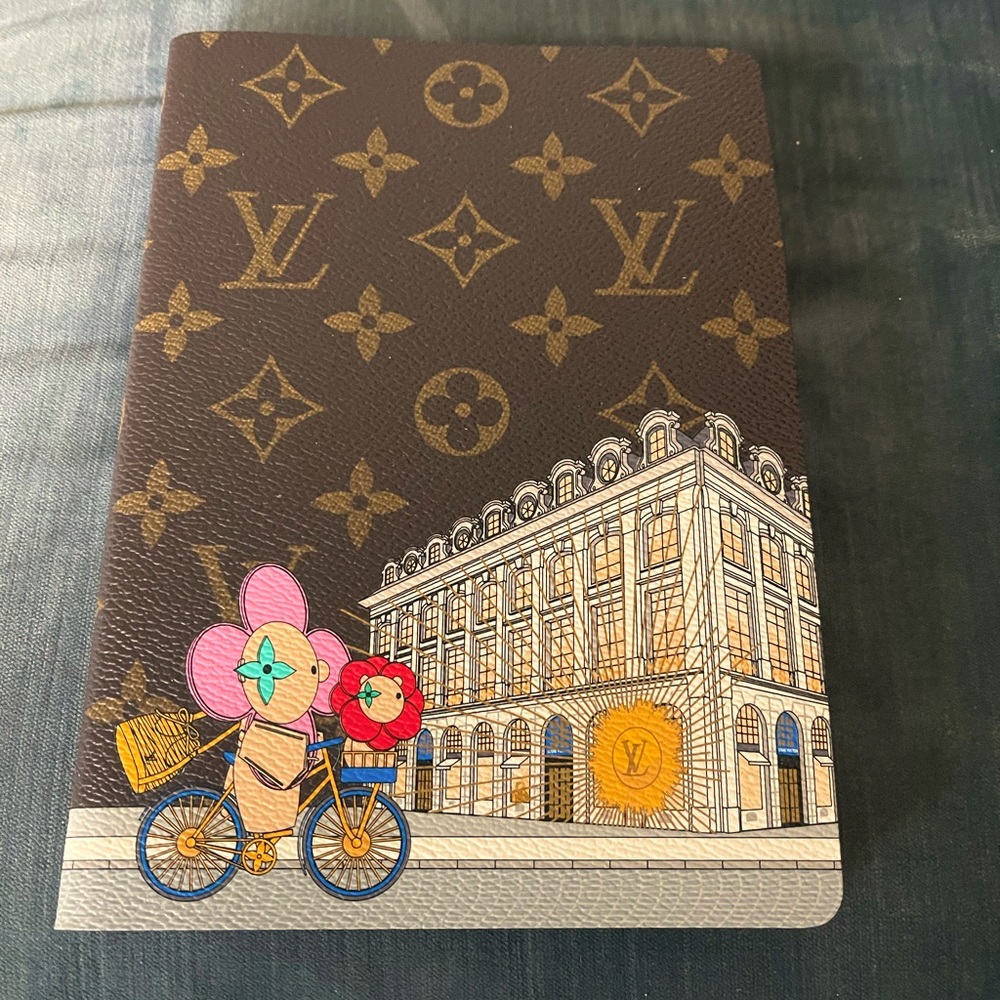 Louis Vuitton Clemenceau Place Vendome Notebook